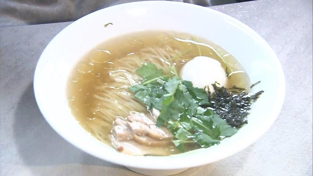 超話題の人気ラーメン店がカフェをオープン！絶品の塩ラーメンに映えるパフェも登場！