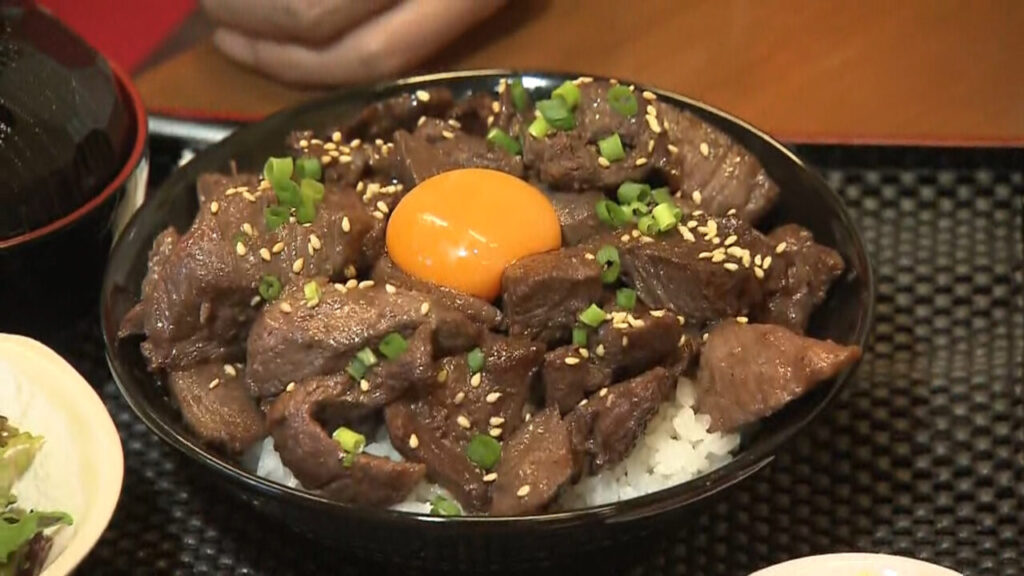 ボリューム満点！コスパ最強の”贅沢丼”を堪能しよう！ 